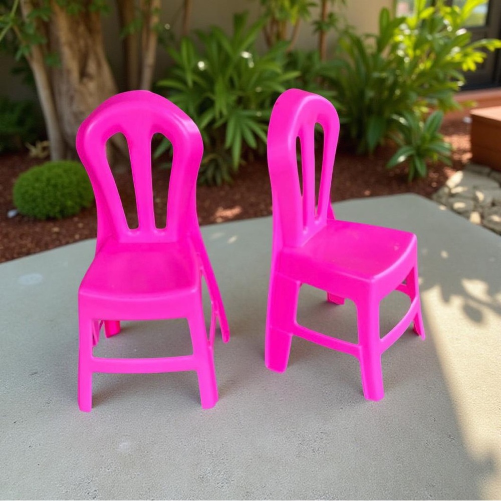 ⭐️⭐️ Pink Barbie Doll Size Chairs